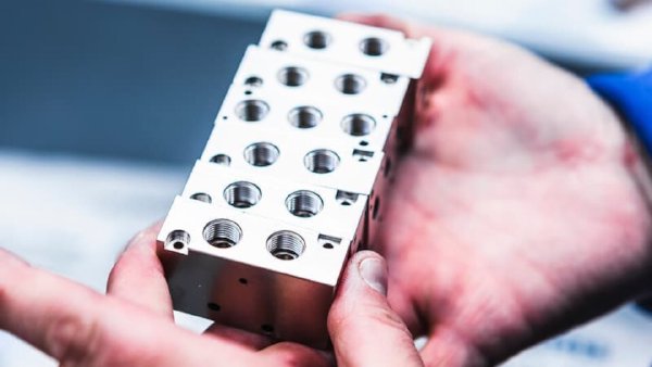 Niquelado químico del aluminio