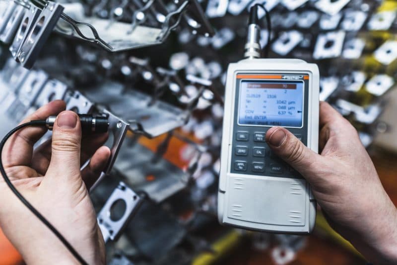 Anodized parts thickness measurement with an eddy current thickness gauge