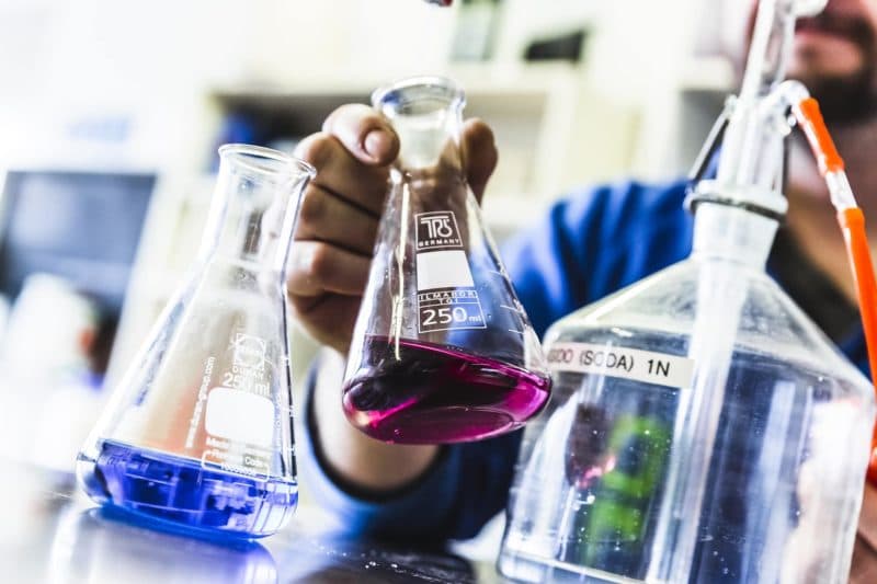 Titration process for chemical control of anodizing baths