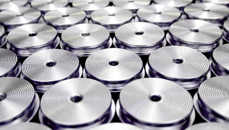 Bremskolben mit Chemisch-Nickel-Beschichtung mit mittlerem Phosphorgehalt Niplate 600